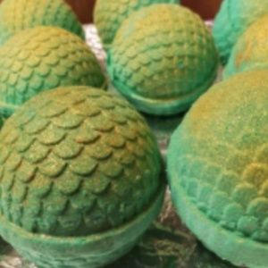 Bathbomb Dragon Egg, Mermaid Scales Bath Mold, Bathbombs, Bath Fizzy-VGC
